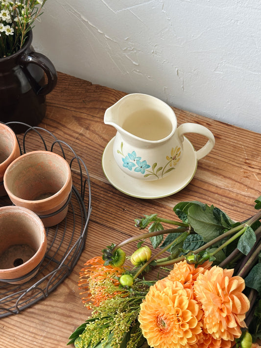 Vintage Franciscan Daisy Gravy Boat