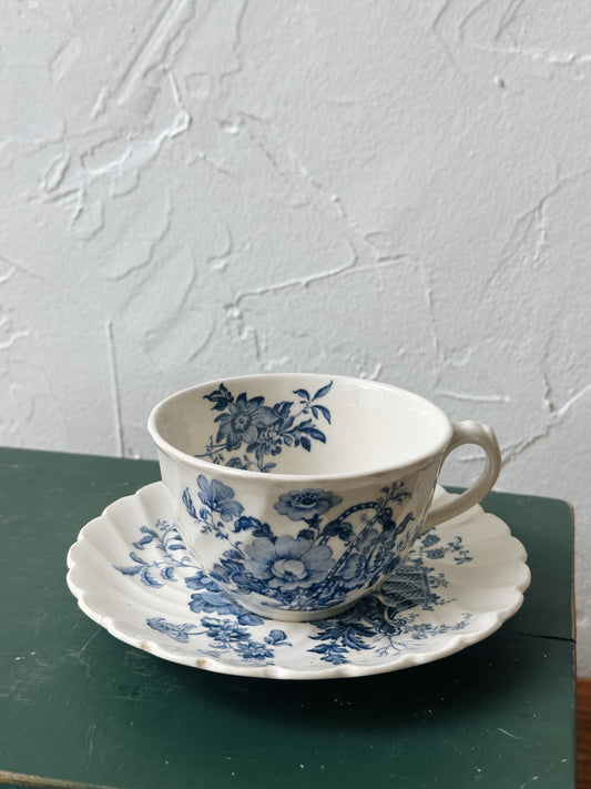 Vintage Blue Pattern Tea Cup w/ Saucer
