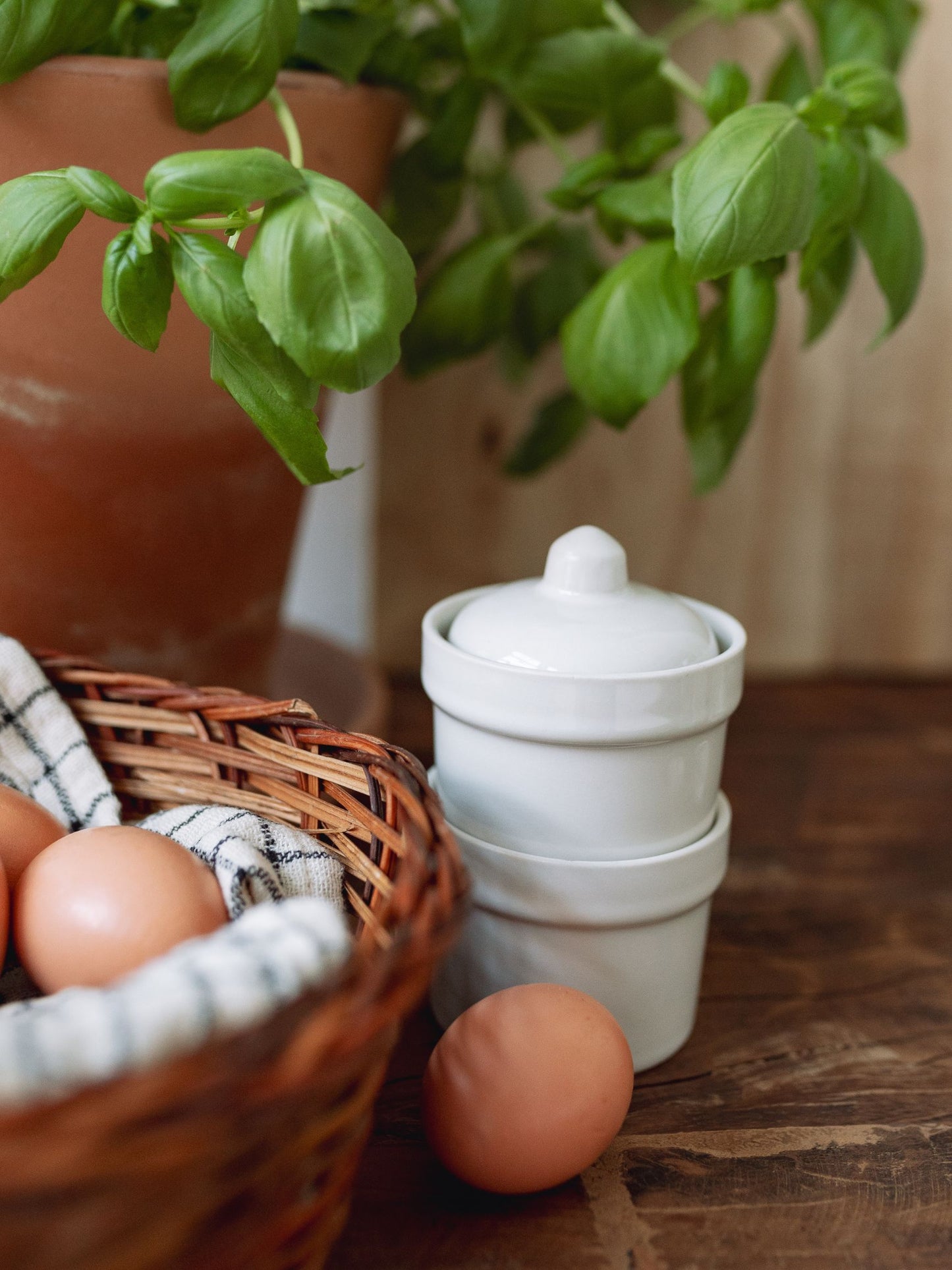 Stoneware Stackable Pinch Pots w/ Lid