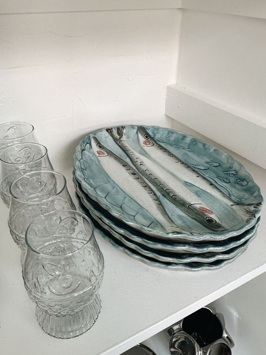 Oval Stoneware Scalloped Plate with 3D Fish Image