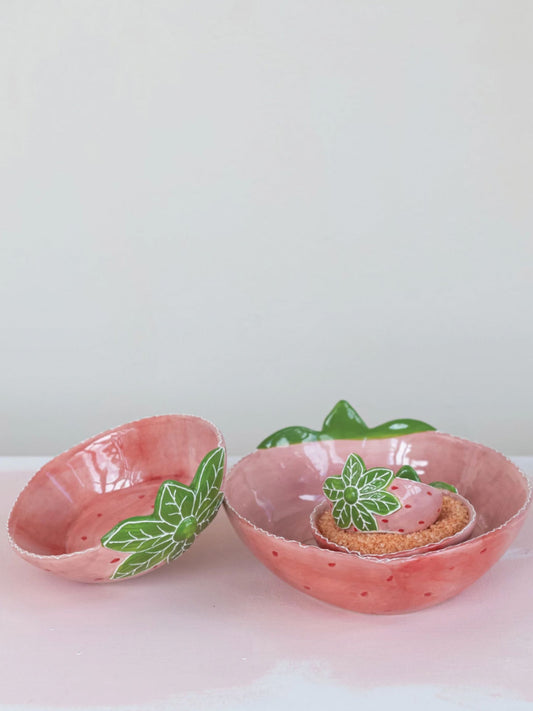 Hand-Painted Stoneware Strawberry Shaped Nesting Bowls