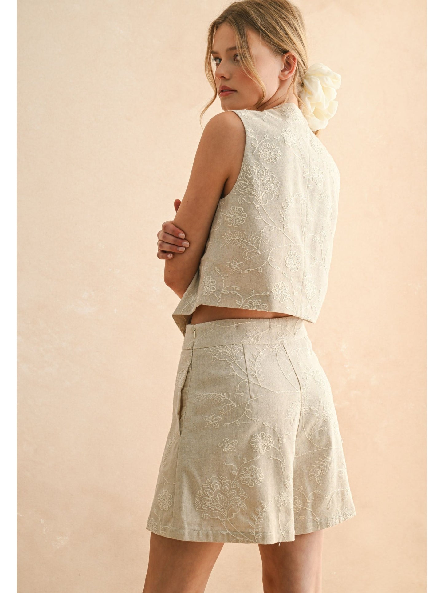 Floral Embroidery Linen Vest