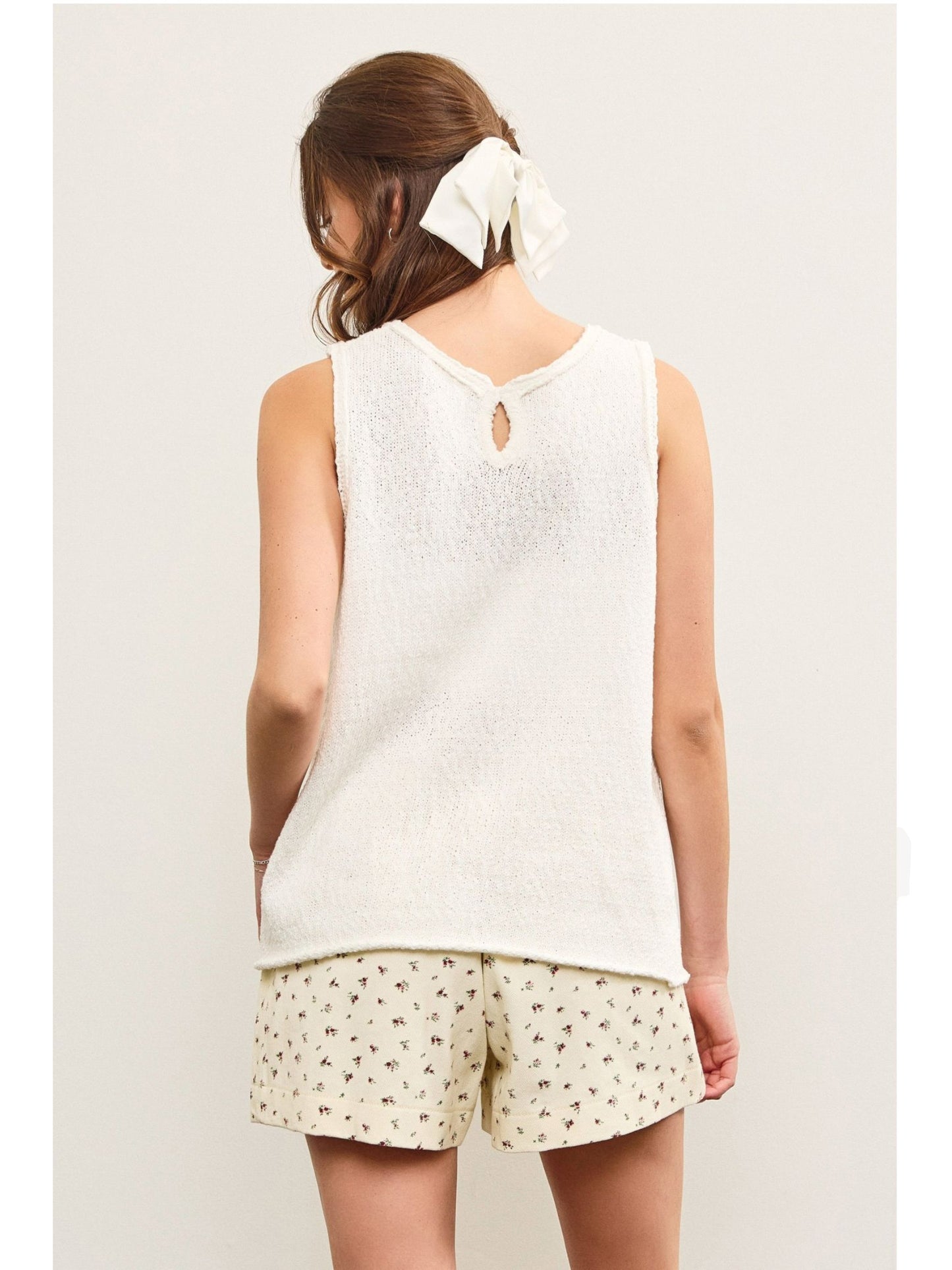 Crew Neck Sweater Sleeveless Top