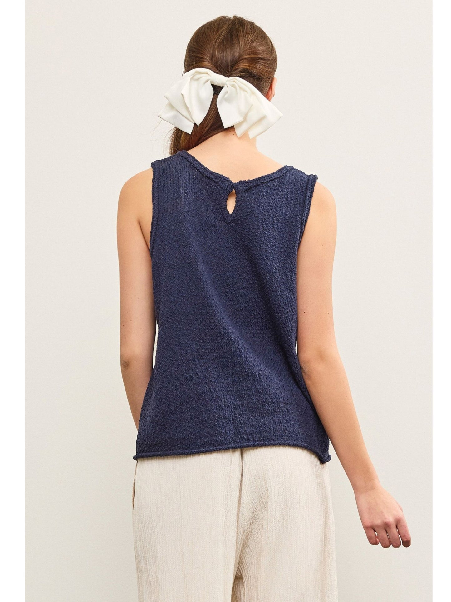 Crew Neck Sweater Sleeveless Top