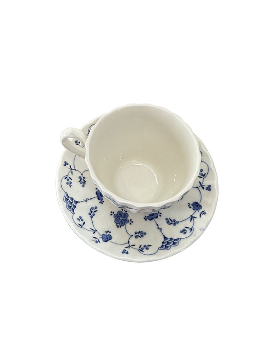 Vintage Teacup w/ Saucer