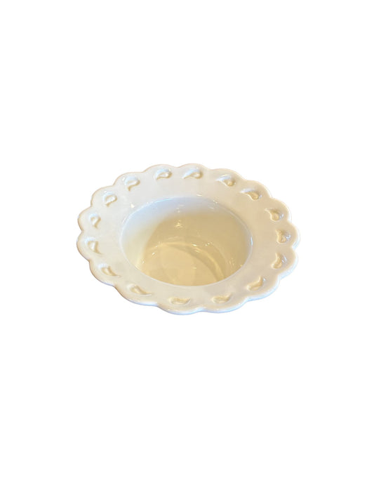 Vintage California Pottery Scalloped Bowl - L48
