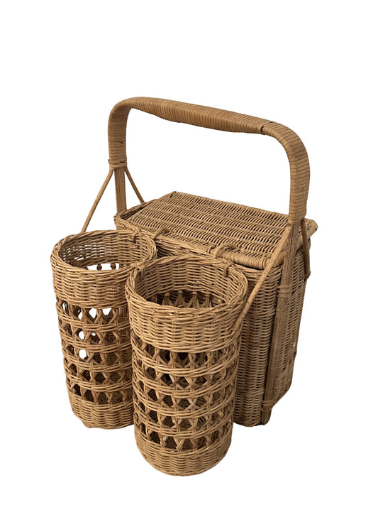 Vintage French Style Picnic Basket w/ Lid and Handle - Pick Up Only