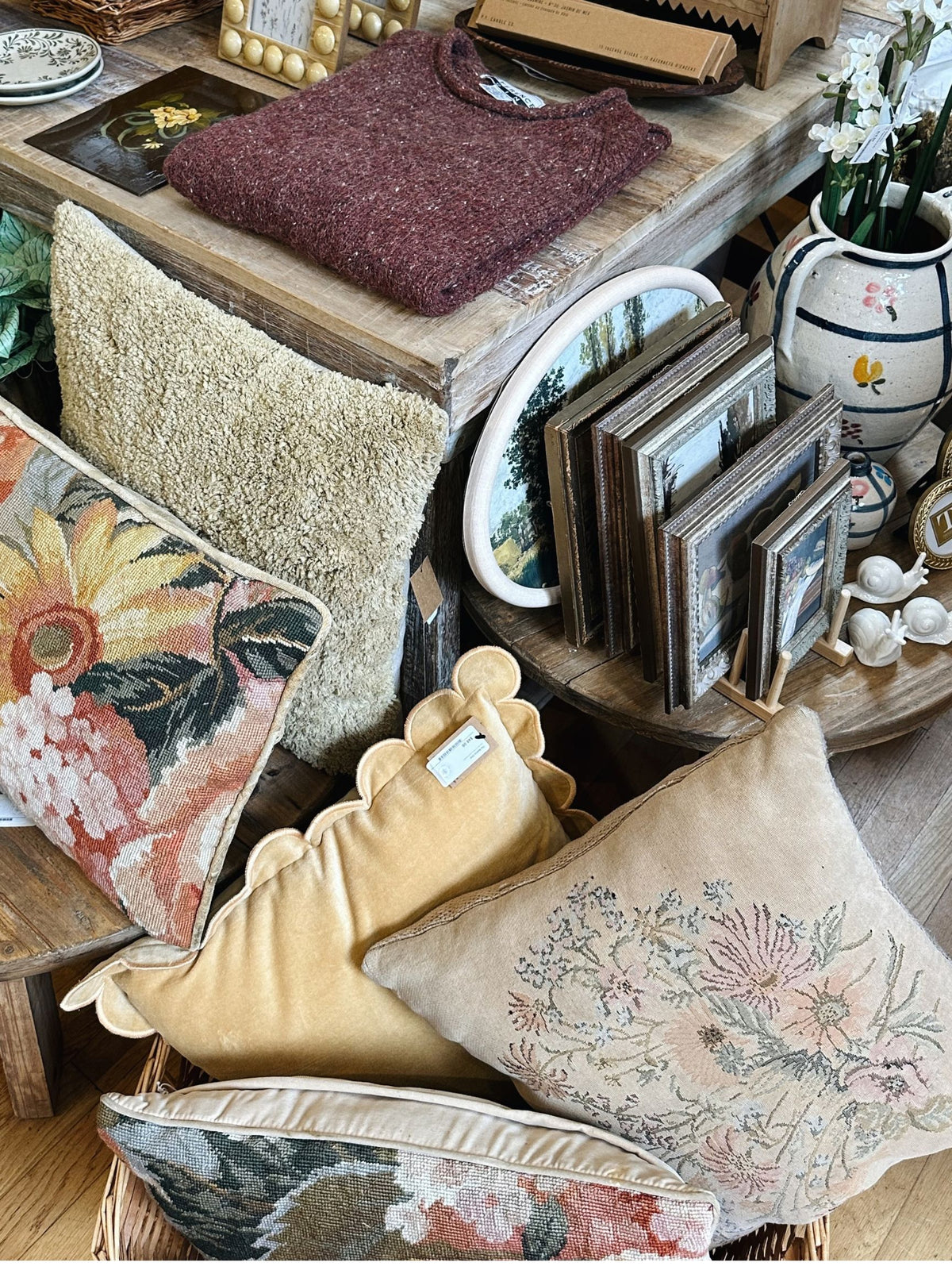Vintage English Florals Kilm Pillow