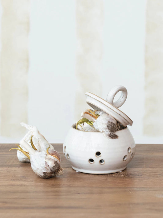 Stoneware Garlic/Onion Keeper