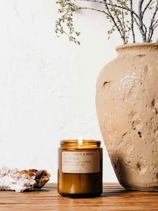 7.2 Amber and Moss Candle