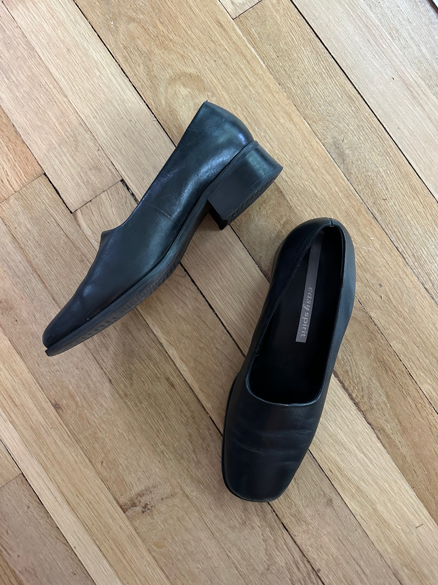 Vintage Easy Spirit Leather Shoes  - Size 6