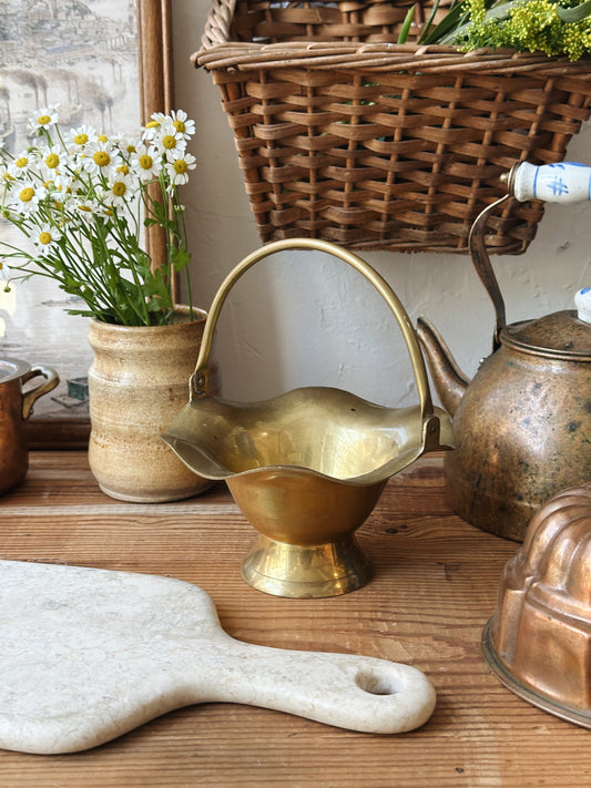 Wavy Brass Mini Basket