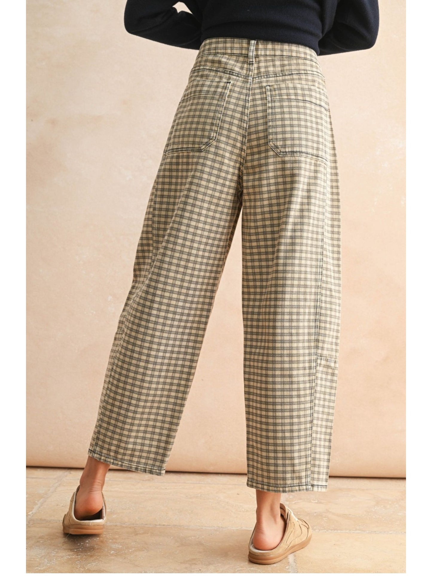 Mini Checker Pattern Barrel Pants