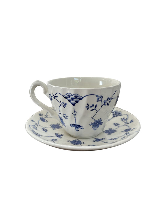 Vintage Teacup w/ Saucer