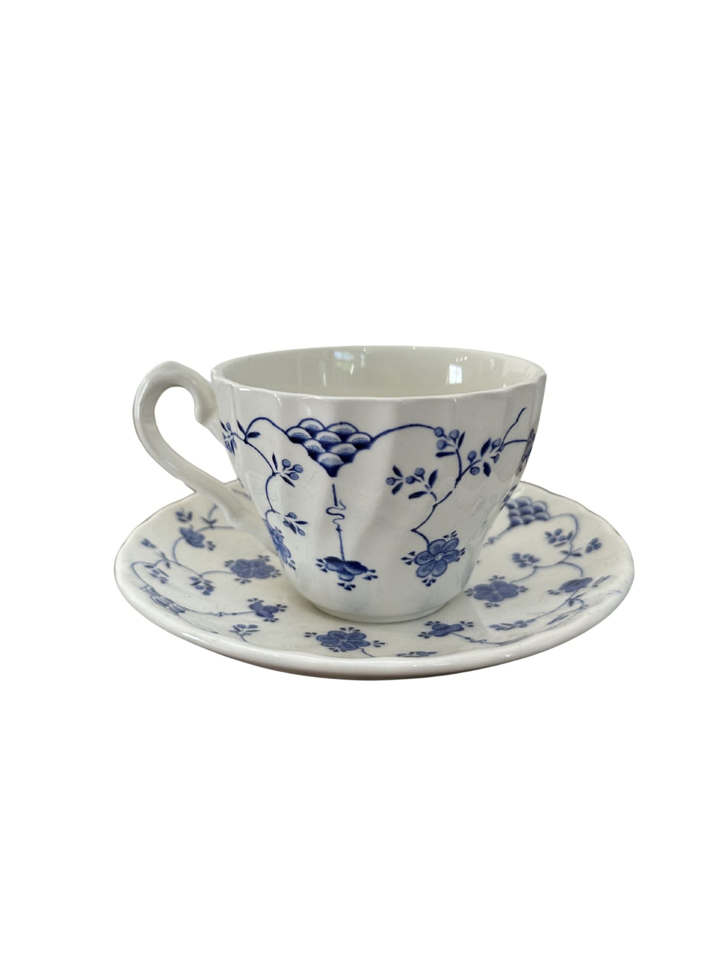Vintage Teacup w/ Saucer
