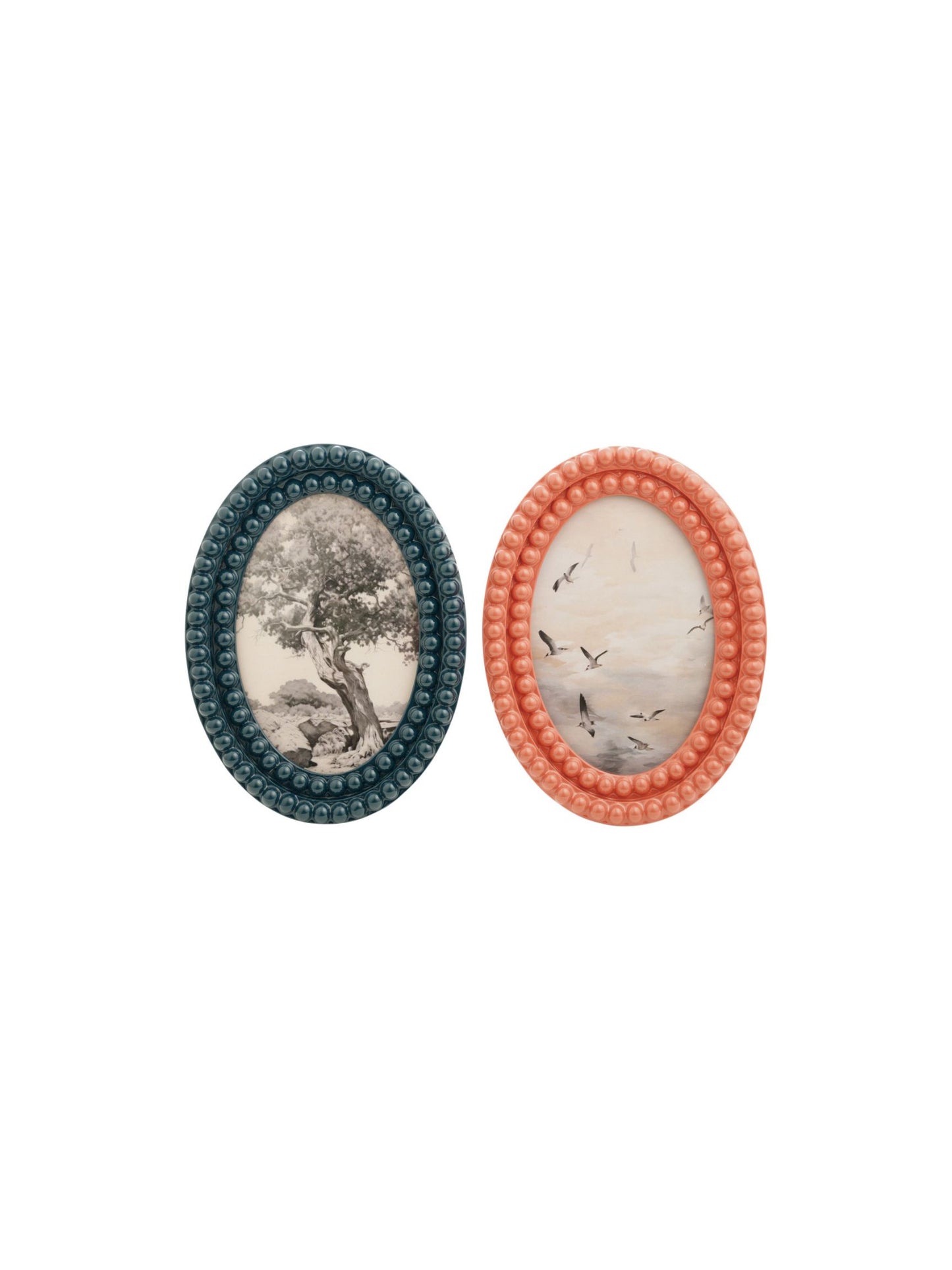 Oval Resin Bobbin Photo Frame