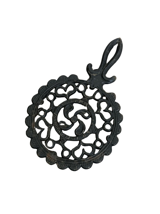 Vintage Cast Iron Trivet w/ Handle