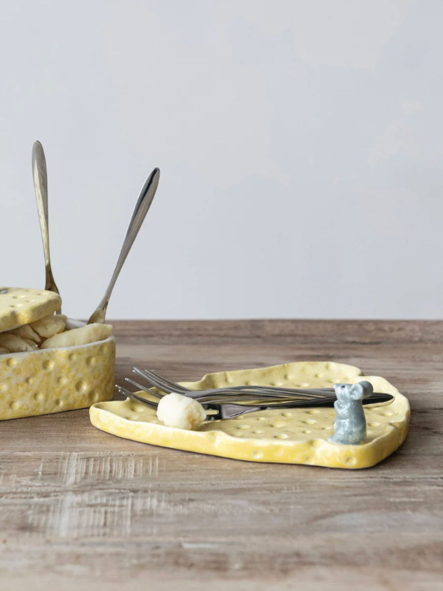 Cheese Shaped Plate with Mouse