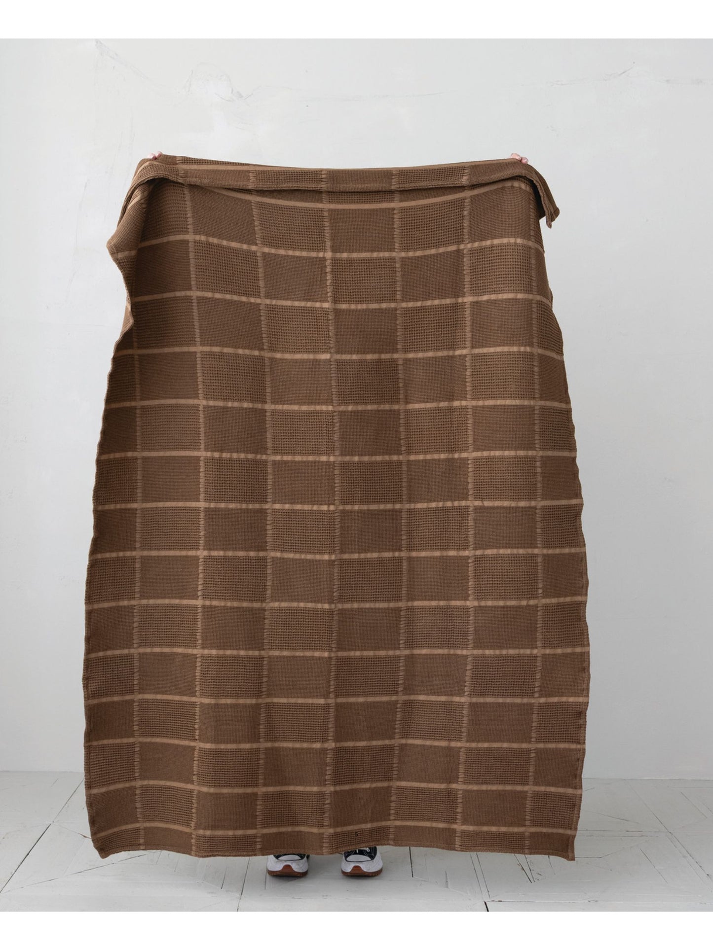 Brown Cotton Waffle Weave Throw w/ Grid Pattern